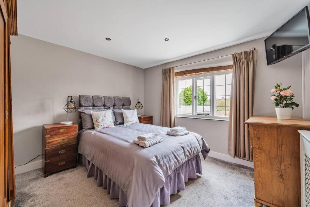 Fox Cottage, Within 5 Min Walk Of Bicester Village Exterior foto